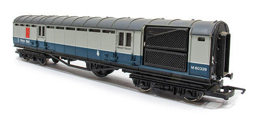 Model Tren Koleksiyonunda Nadir Bir Ziyaretçi: Hornby TPO Mail Coach ve Çalışma Mekanizması